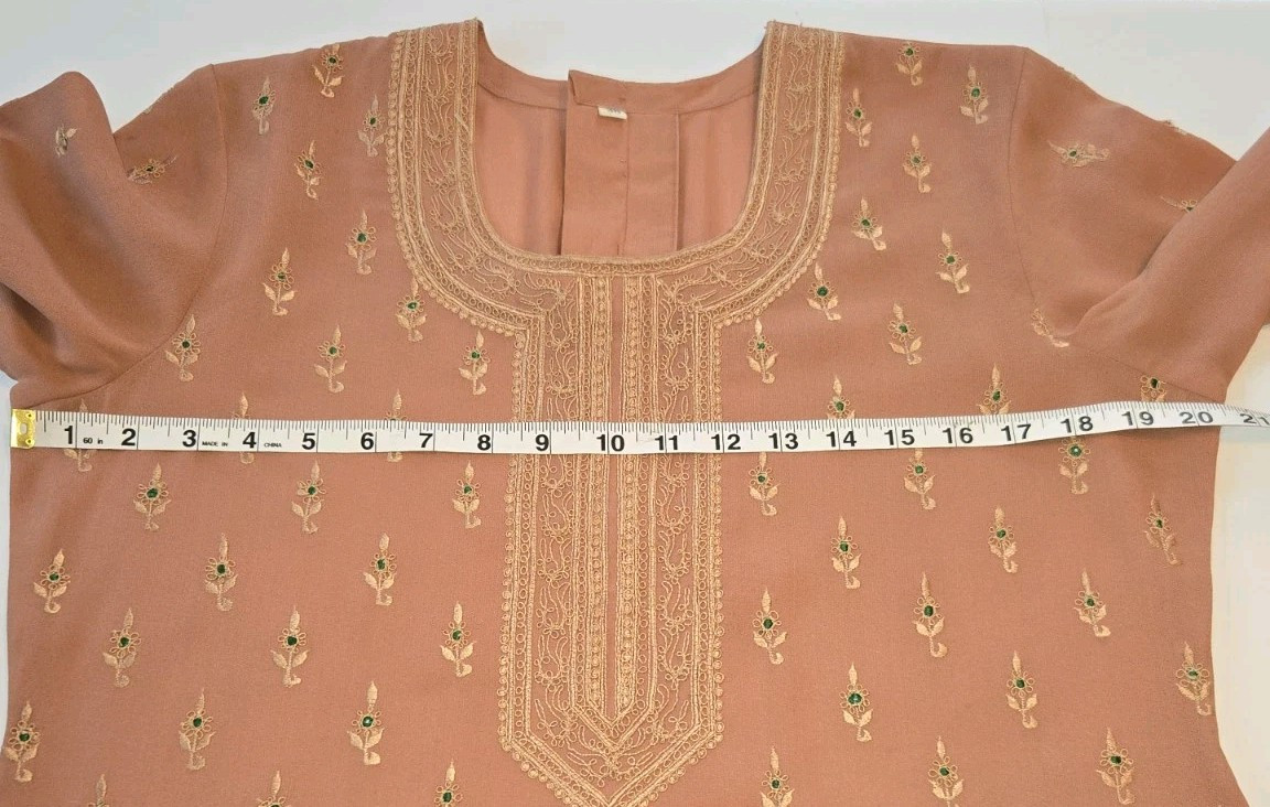 Peach Kurta Semi Sheer Size 38 Gota/Zari Embroidery • Emerald Detail • NWOT