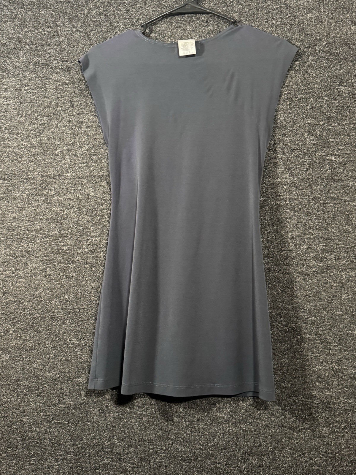 Fleurish Womens Grey Sleeveless Low Cut V-Neck Top Size M