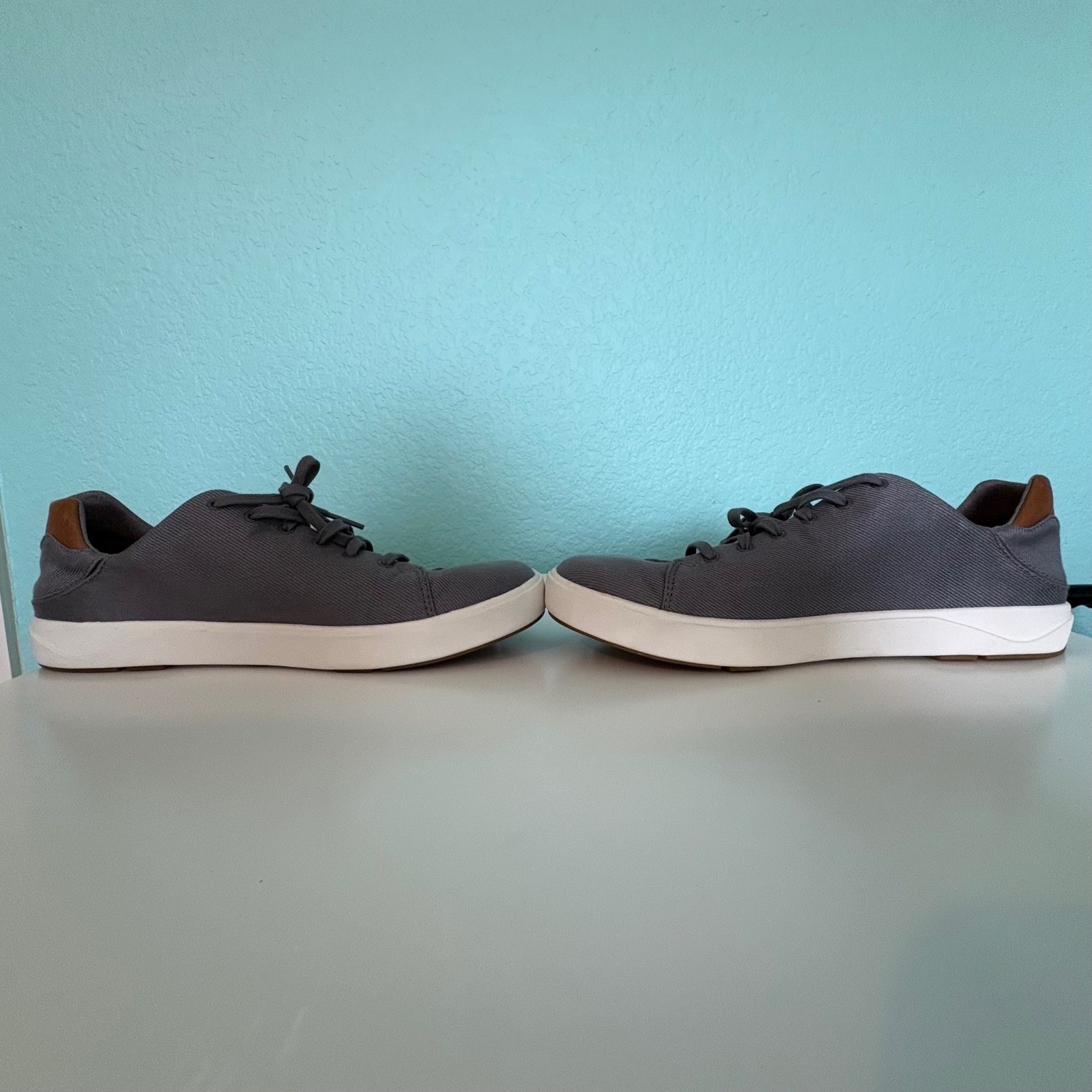OluKai Lae’ahi Li Mens Size 10 Shoes Charcoal Gray Canvas Comfort Sneakers