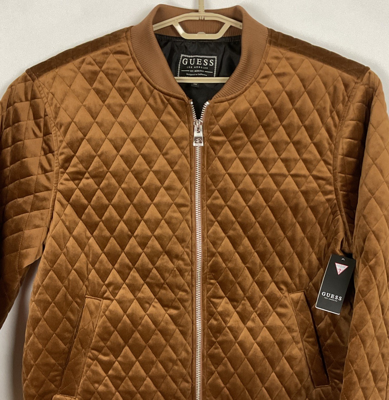 Mens Guess Jacket Velvet Quilted Full Zip Bomber Sz XXL Muted Gold 48×28” New