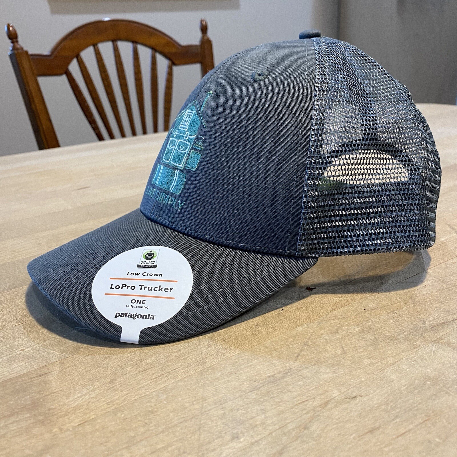 Patagonia Live Simply Home Lopro Trucker Hat – New With Tags – Forge Grey – 2019