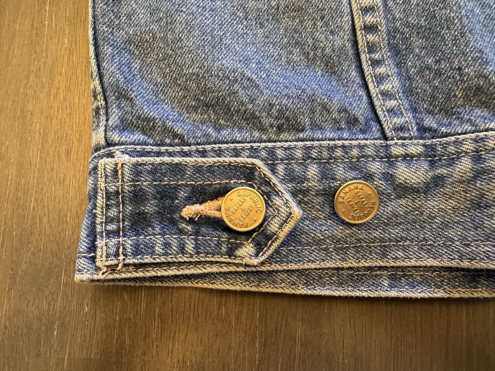 VTG Banana Republic Denim Jacket Mens Small Trucker Safari & Travel Clothing Co