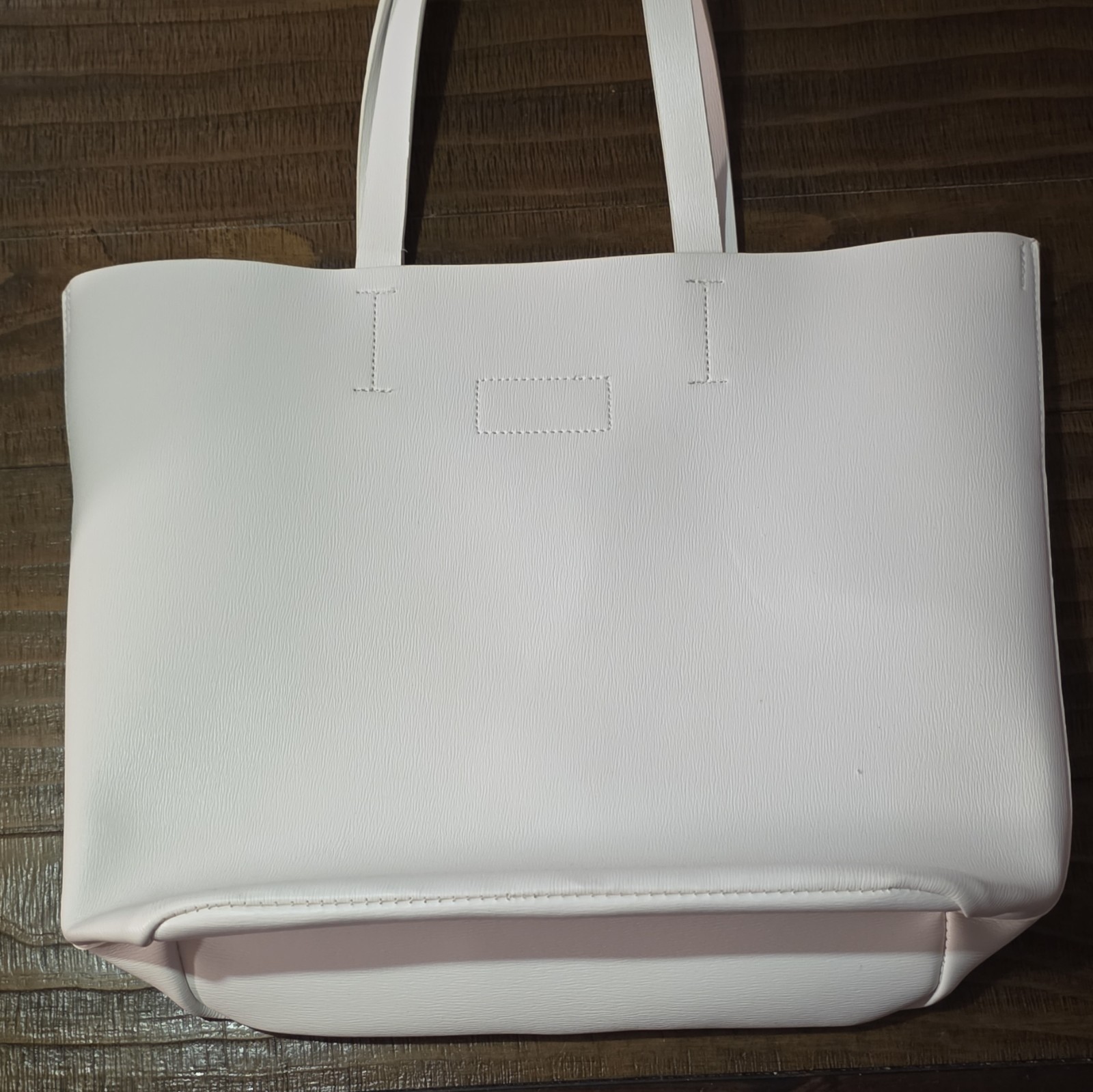 Neiman Marcus White Large Tote Bag, Double Handles, Inner Pockets, Stitched