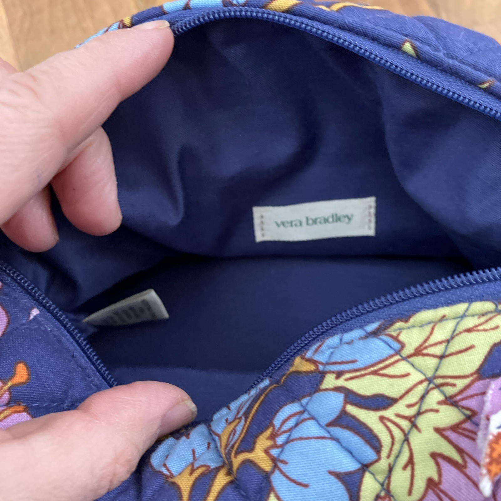 Vera Bradley Retired Print Blue Floral Crossbody Purse Quilted Small Zip Top