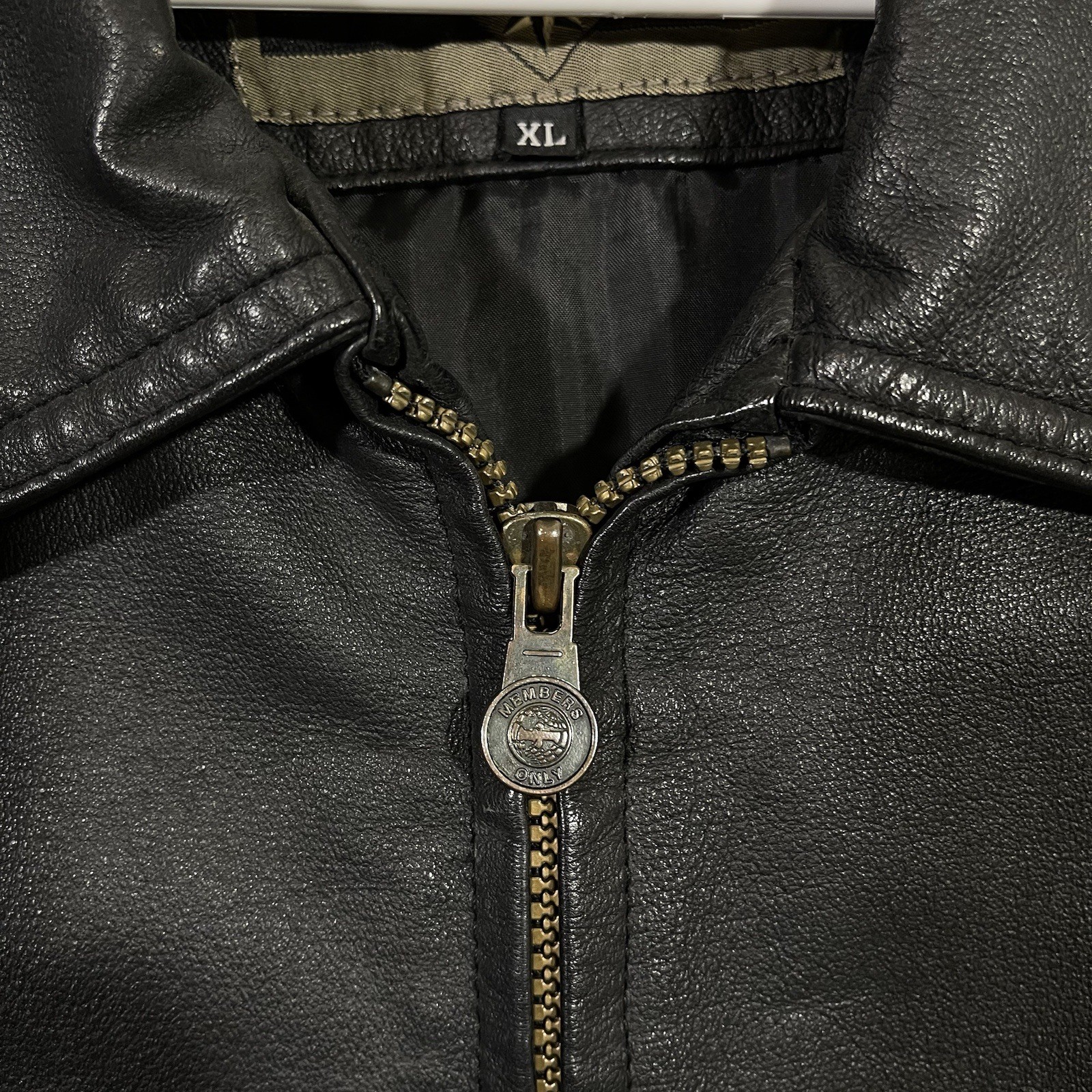 Members Only Vintage Black Leather Zip Front Jacket Collared Men’s Size XL