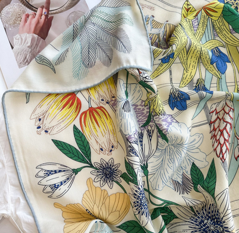 70% Cashmere 30% Silk Wrap Scarf garden Print Double Face Print Shawl 135X135cm