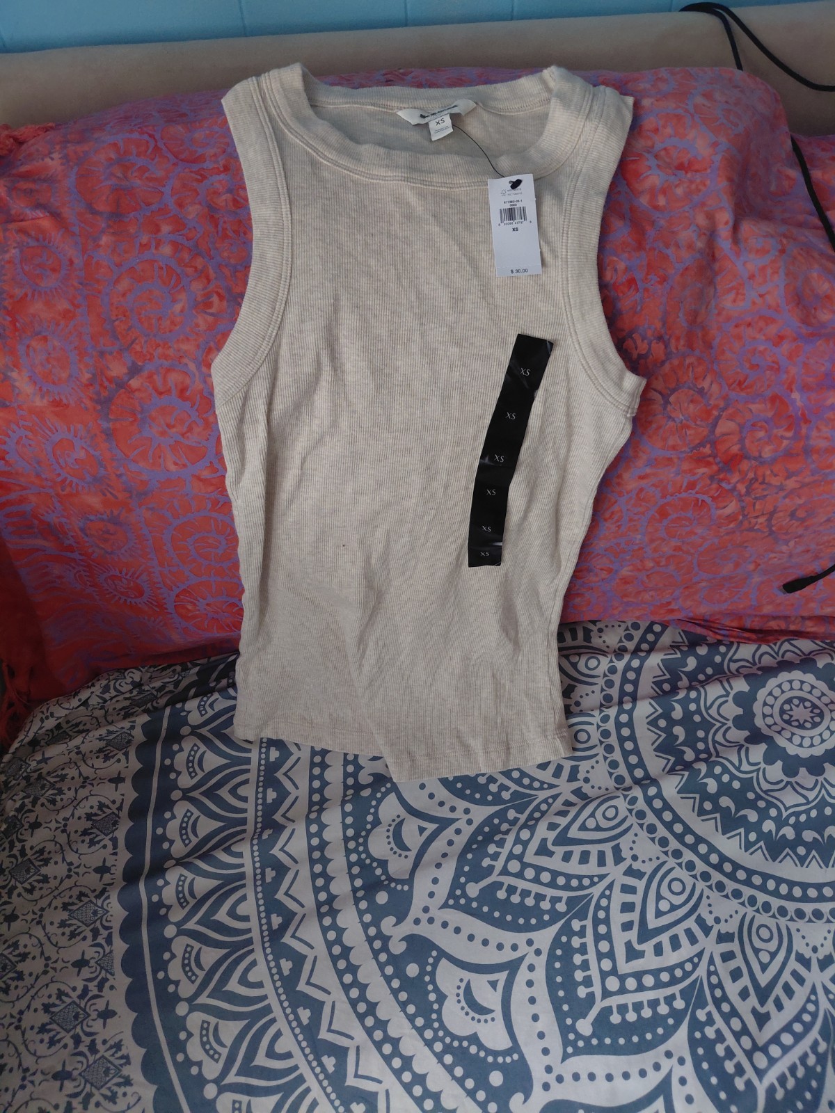 Banana Republic XS Beige Ribbed Knit Sleeveless Crew Neck Sweater