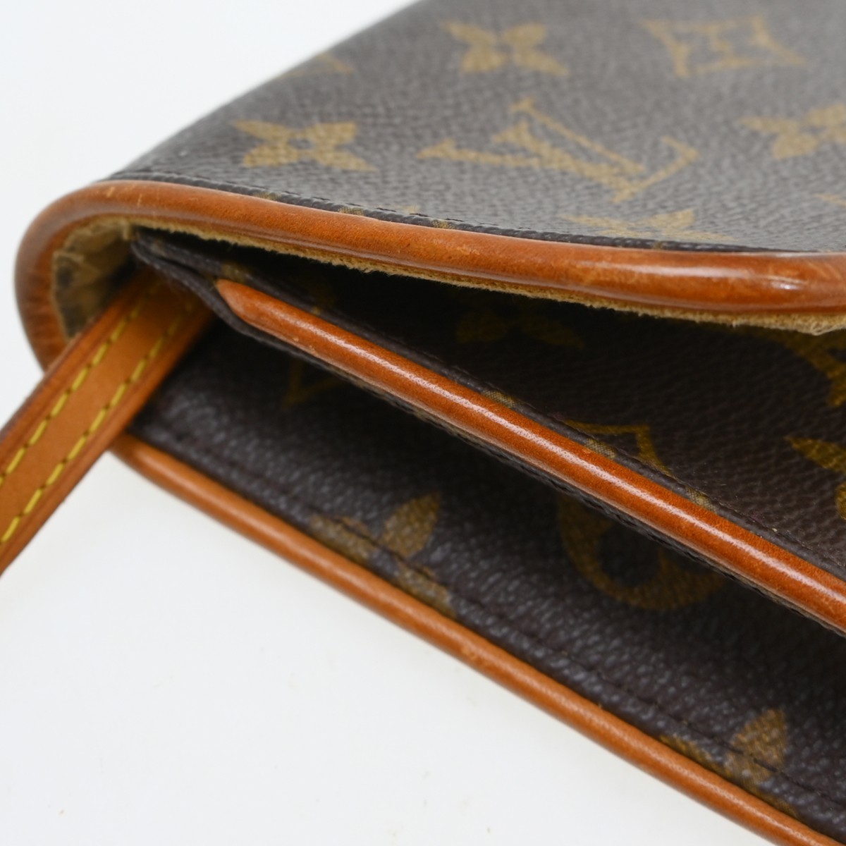 Best05 LOUIS VUITTON POCHETTE TWIN GM CROSSBODY BAG M51852 YQ08797
