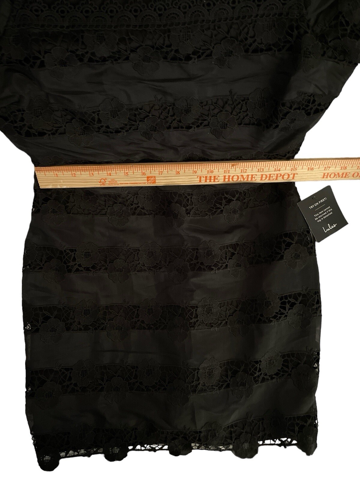Lulu’s Black Mini Dress Size L, Lace Fully Lined