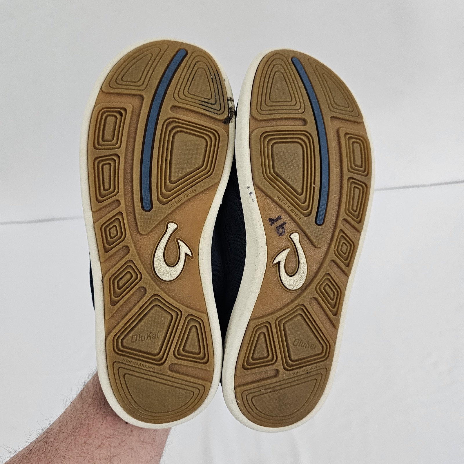 OluKai Moku Pae Boat Shoes Blue Mesh Lightweight Sneakers 10472-DE18 | Men’s 9.5