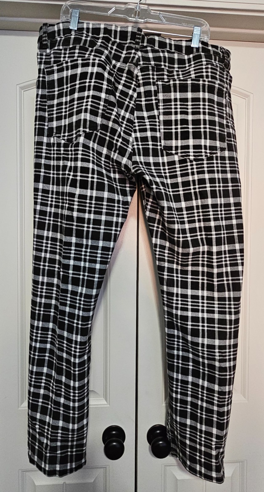 Black and White Checkered Pants – Slim Fit – NWT
