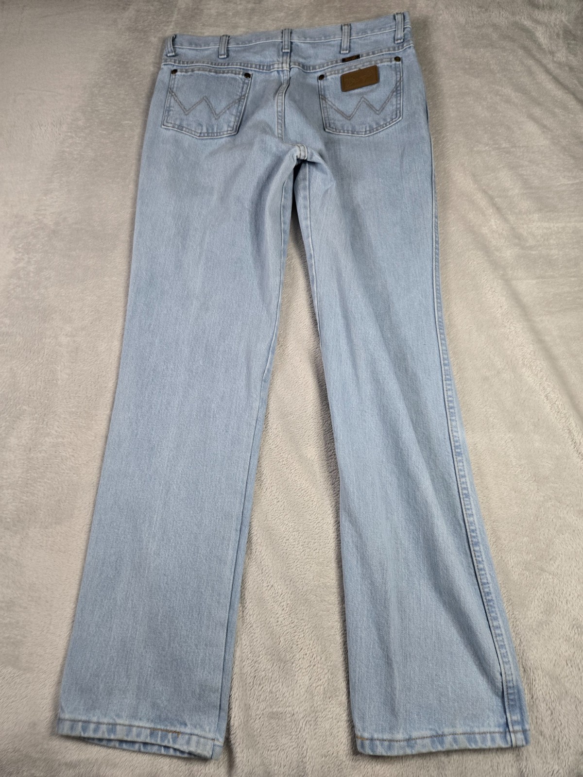 Wrangler Light Blue Jeans Mens Size 36 x 34 Country Western Cowboy Denim 936GBH
