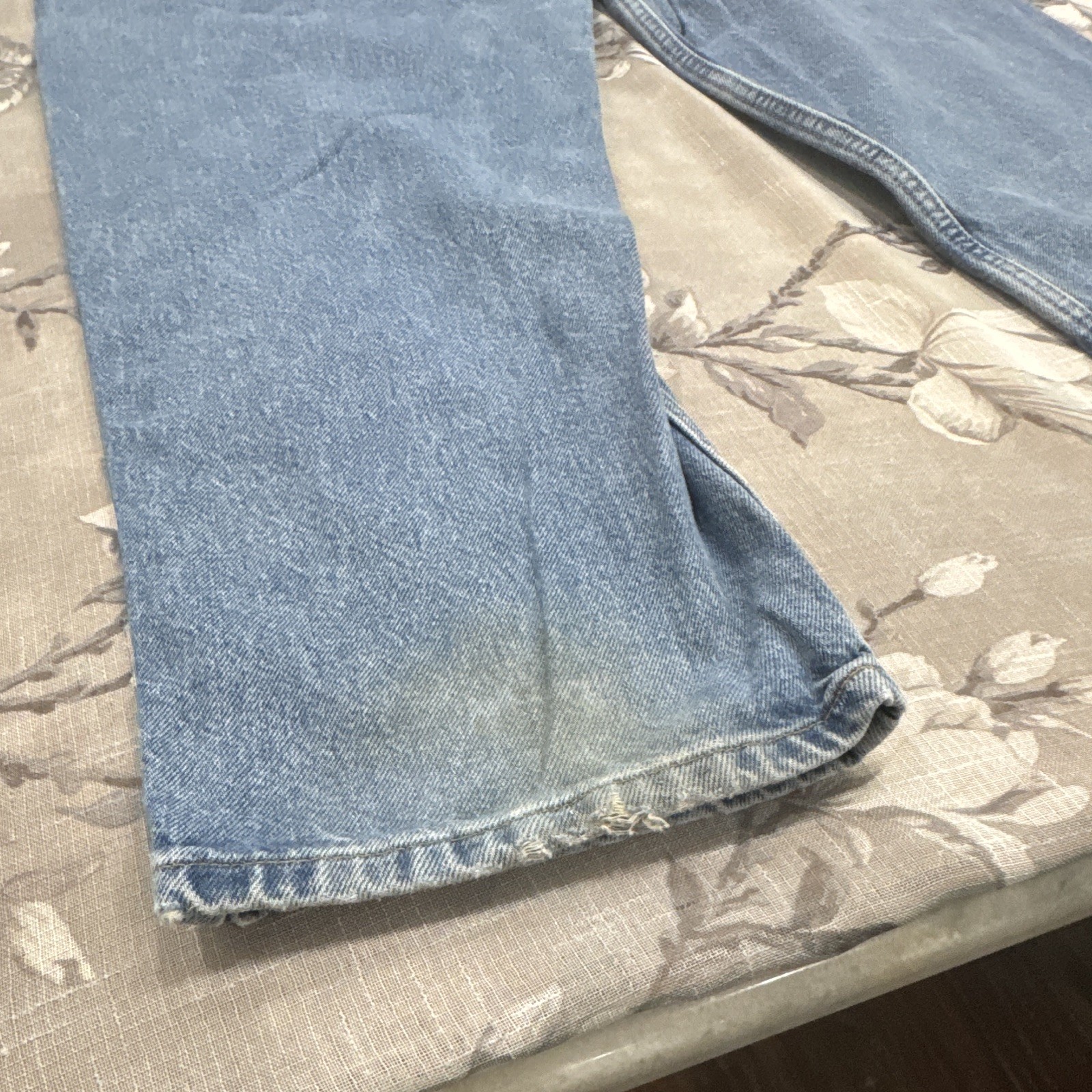 Calvin Klein Jeans Relaxed Straight Leg Jeans 38×30 100% cotton