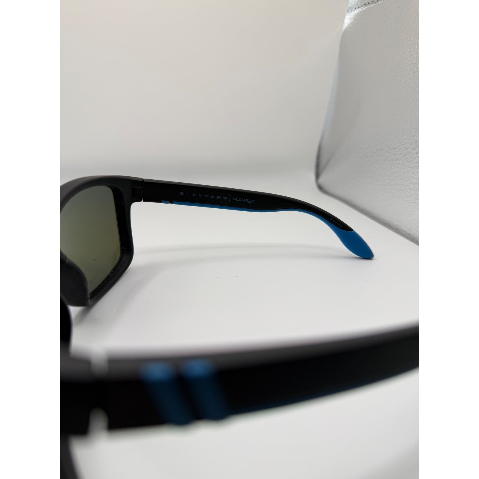 Blenders Watercoast Polarized Floating Sunglasses Matte Black Blue Mirror Lens