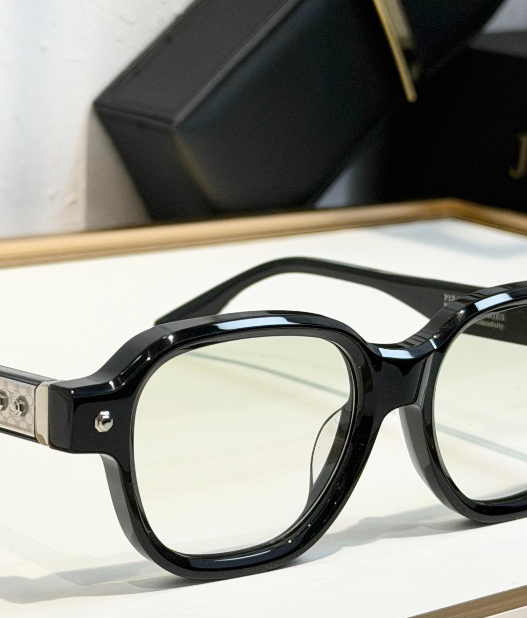 JOHN Dalia MODEL:Project 10 SUNGLASSES SIZE：47口22-145 New.