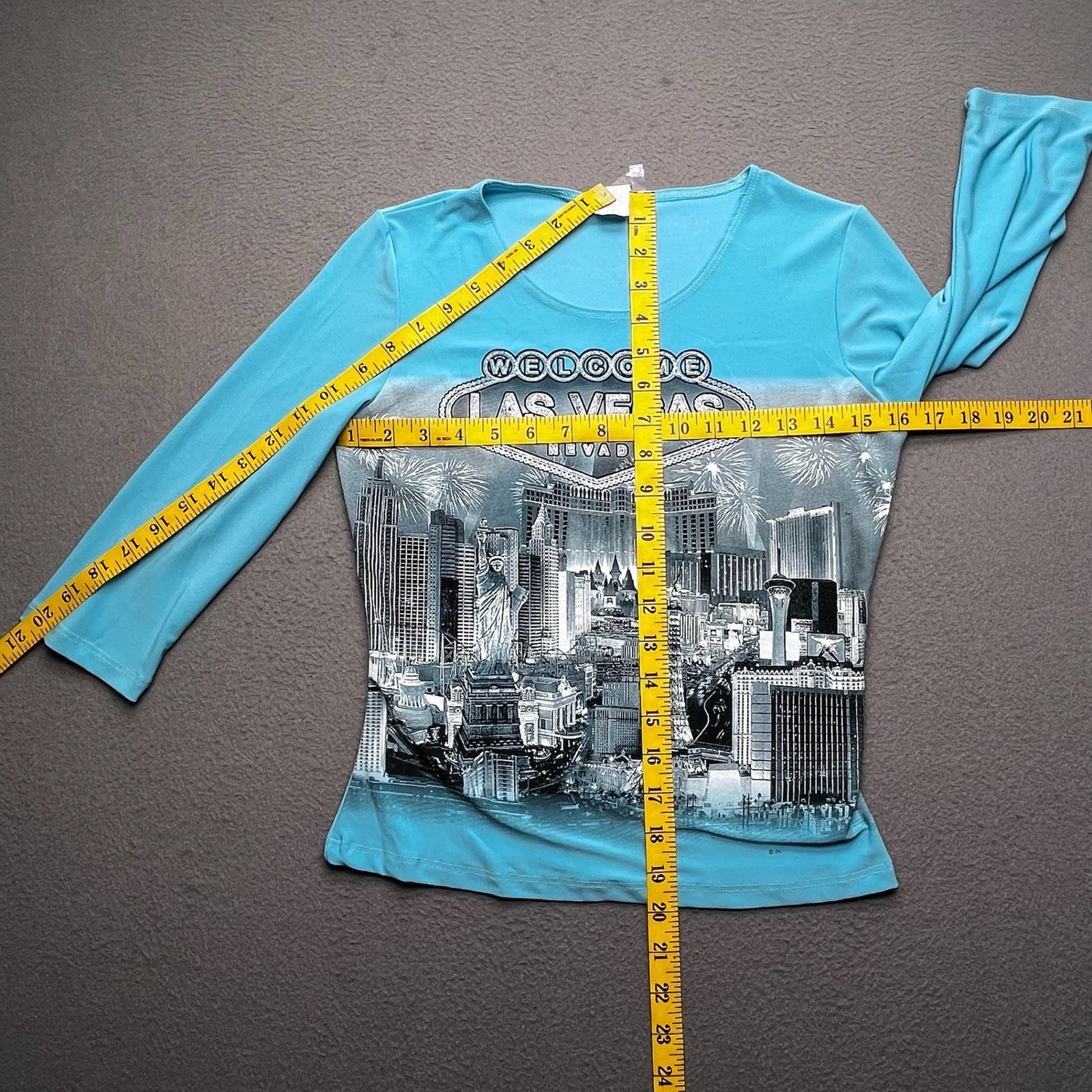 Las Vegas Women Graphic Top Polyester Spandex Large Y2K Souvenir Turquoise