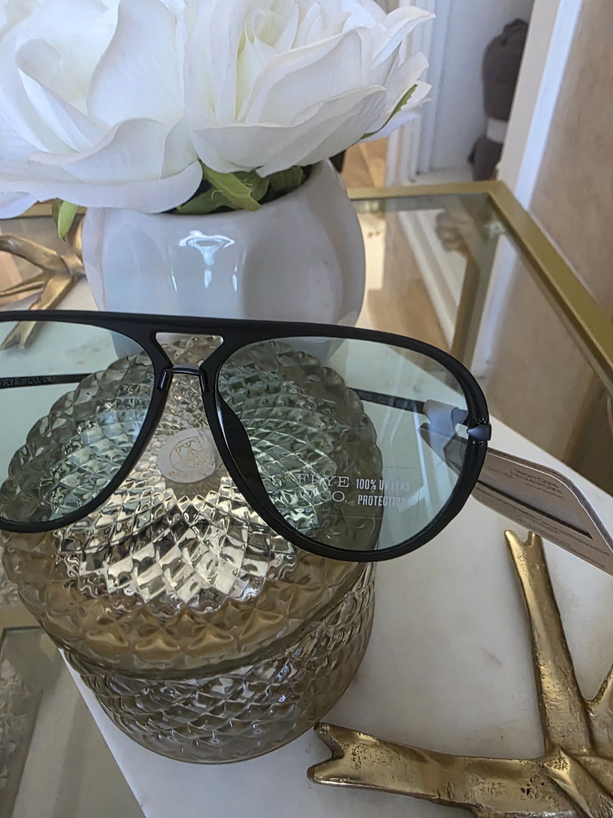 Frye and Co. Women Aviator Sunglasses Black Plastic Frame Green UV Lenses