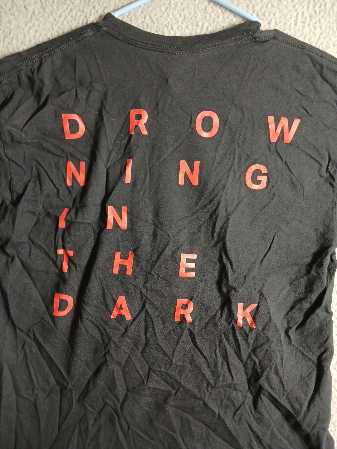 Men’s Tee Cotton Short Sleeve Crew Neck Plain T-Shirt Drowning In The Dark