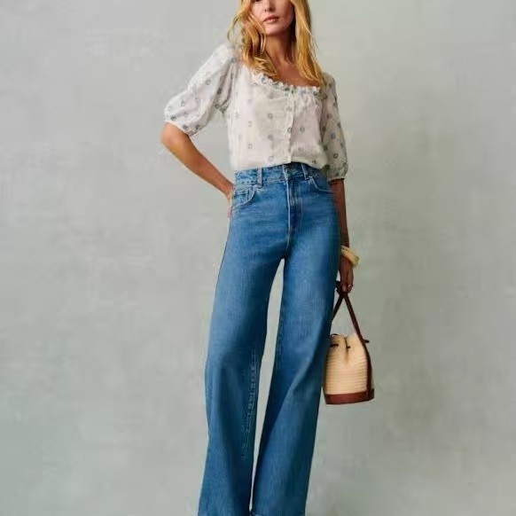 SEZANE Daisy flower embroidery square neck bubble sleeve thin cotton top