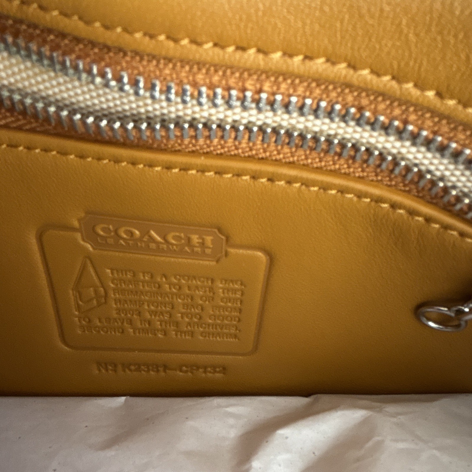 Coach Hamptons Chalk Small Shoulder Bag Zip Closure Silver Hardware Lined