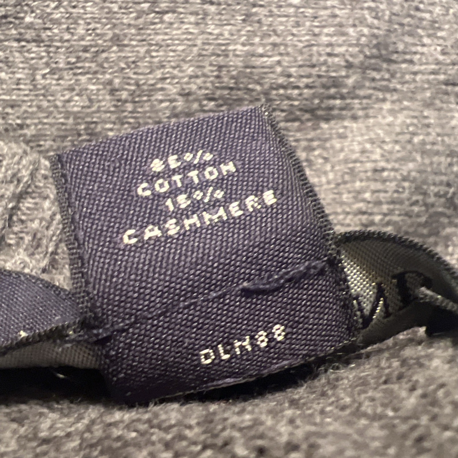 Lands End Mens V-Neck Sweater XL 46-48 Gray Soft & Warm Cashmere Blend
