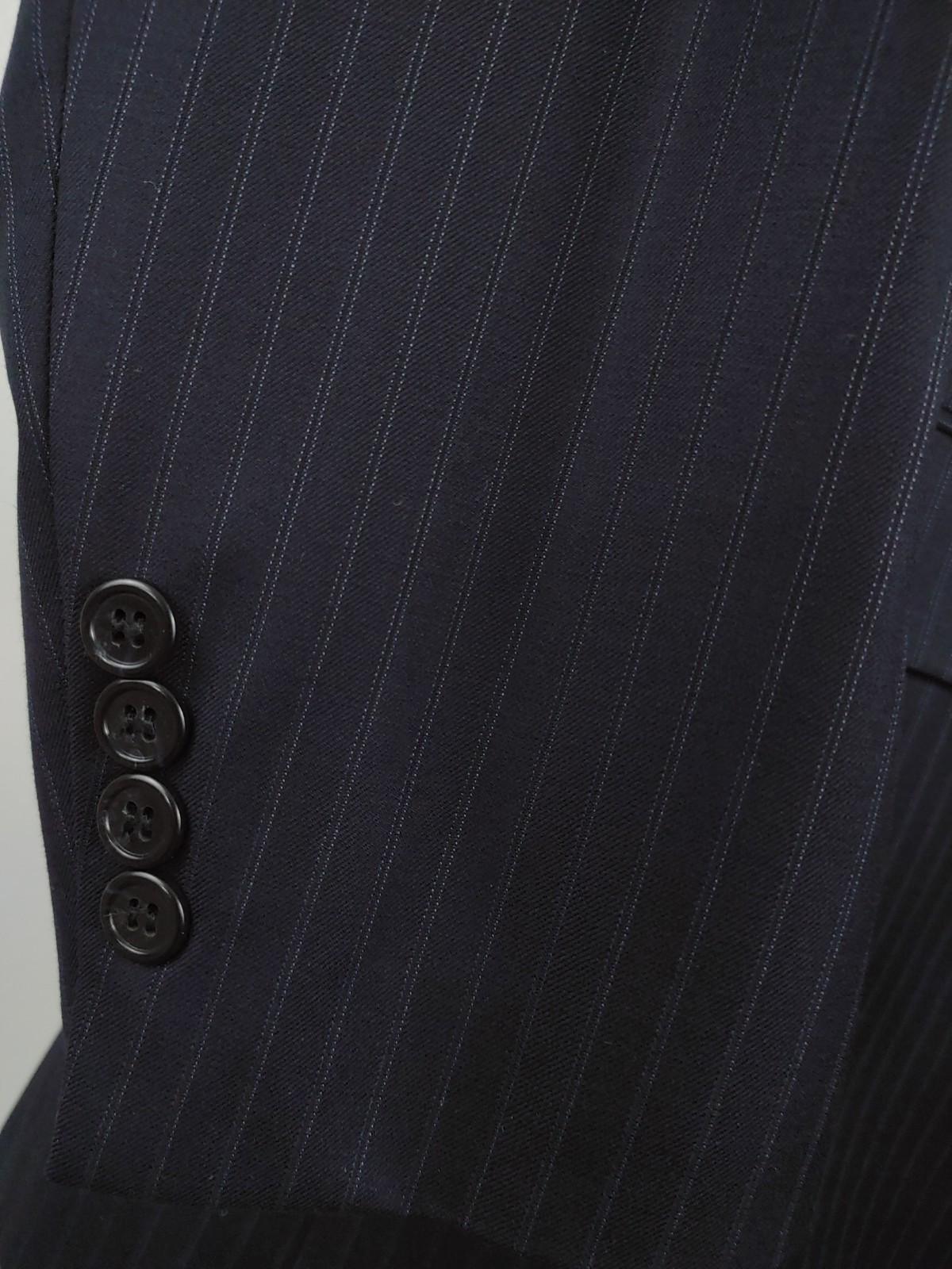 Hart Schaffner & Marx 2 Piece Suit 48/50R Navy Wool 43×28 Pants Chalk Pinstripe