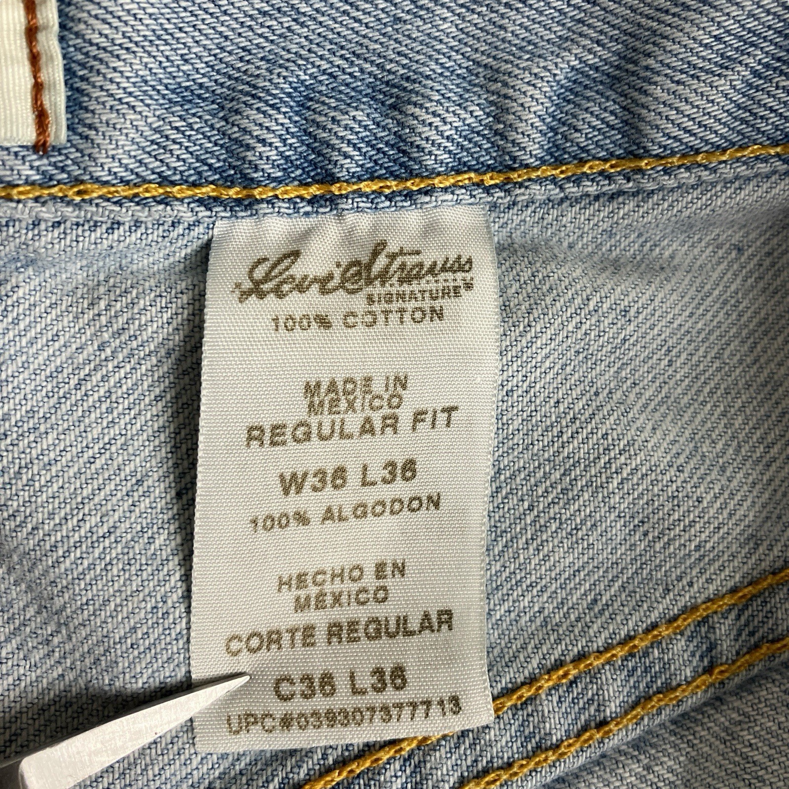 Y2K Levi’s Signature Jeans Mens 36×35 Light Wash Denim Frayed Hem Western Work