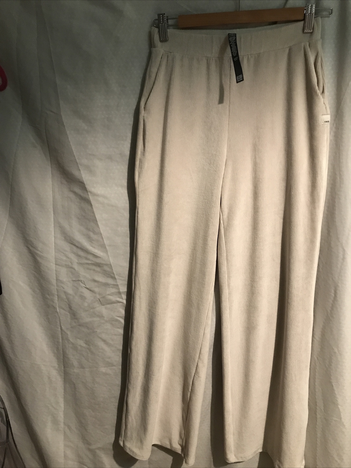 VUORI Velour Velvety Cream Color Wide Leg Pants Size XS Inseam 28,5 In