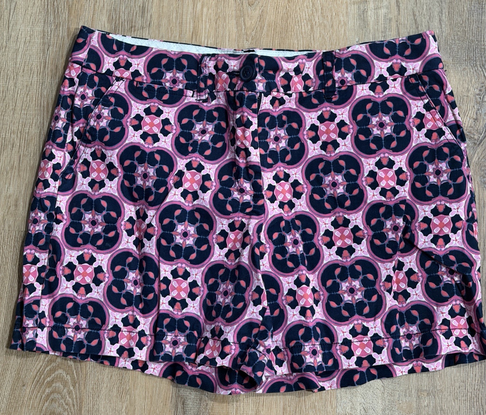 Crown & Ivy Shorts