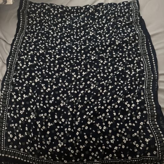 LOFT Blue & White Flower Long Soft Spring Scarf, Used