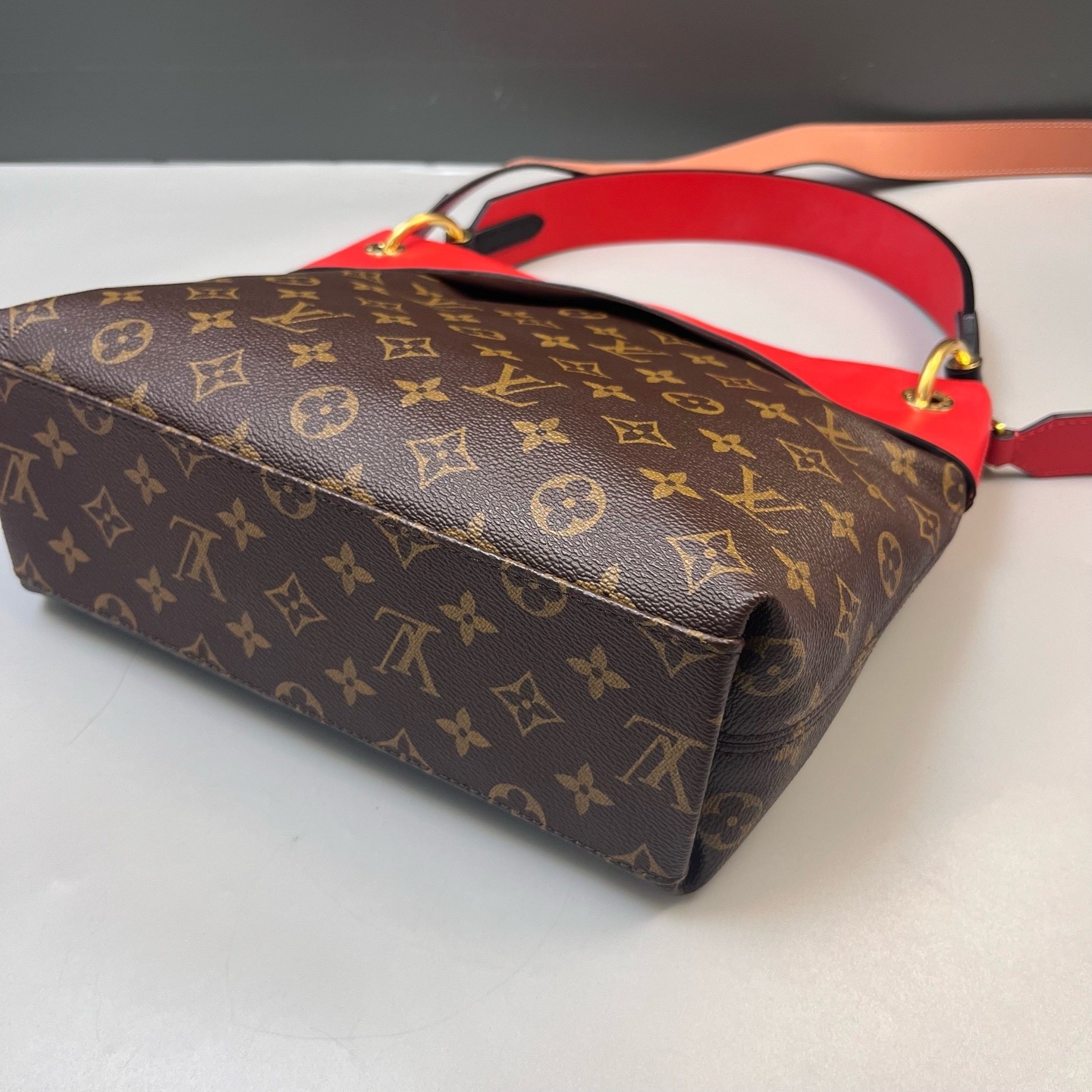 Louis Vuitton Pre-Owned Authentic Satchel Red Free Tracked Shipping