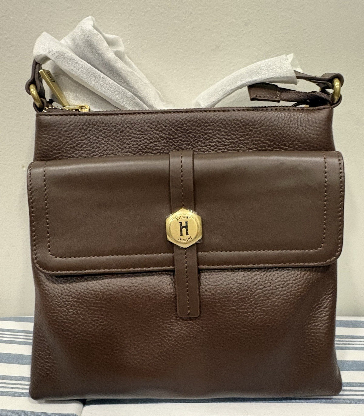 JW HULME- Brown Pebbled Crossbody Bag Gold Hardware Zip Closure Detachable Strap