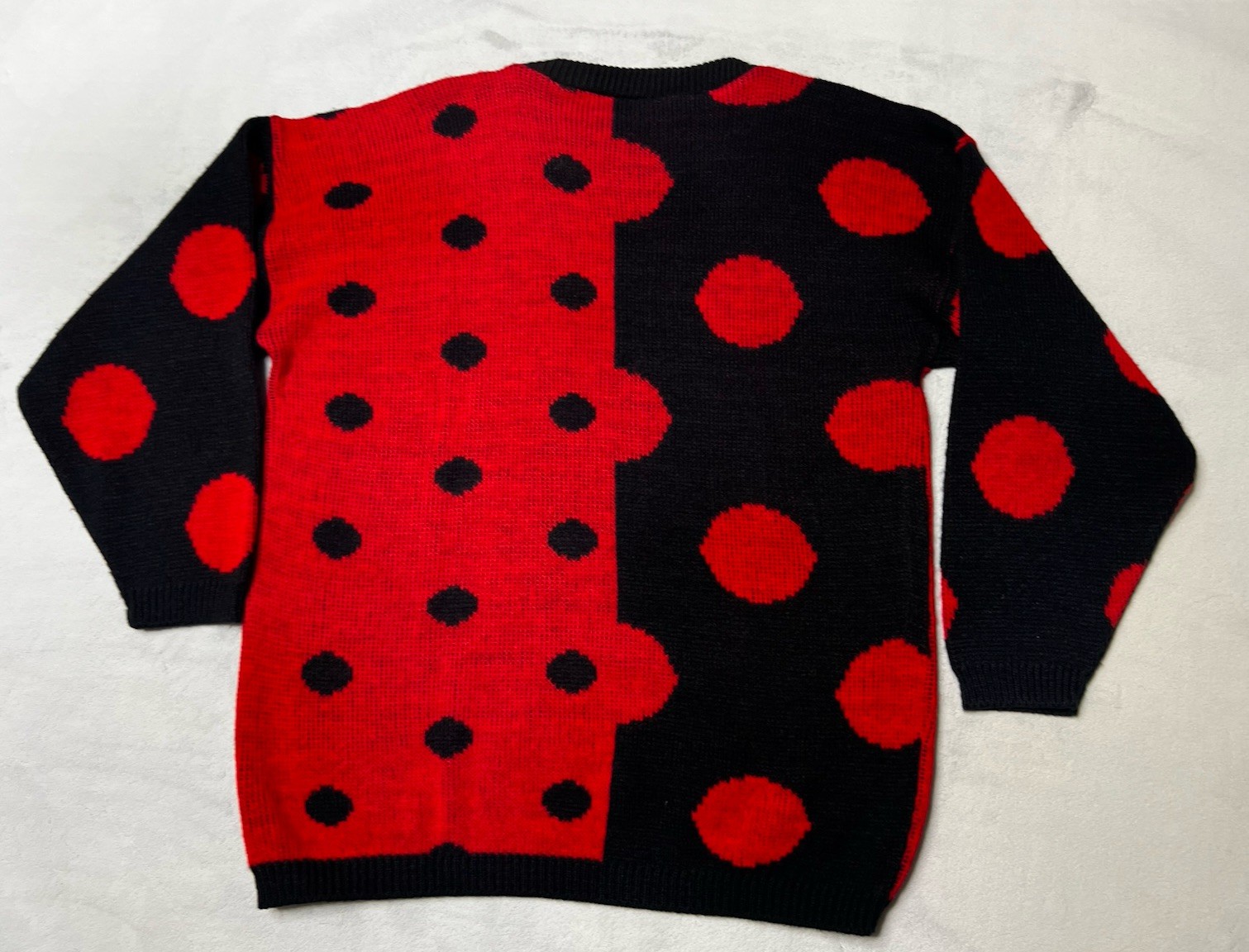VTG 90’s World Trade Knits Men Sweater Sz L Red Black Knit Geometric USA Holiday