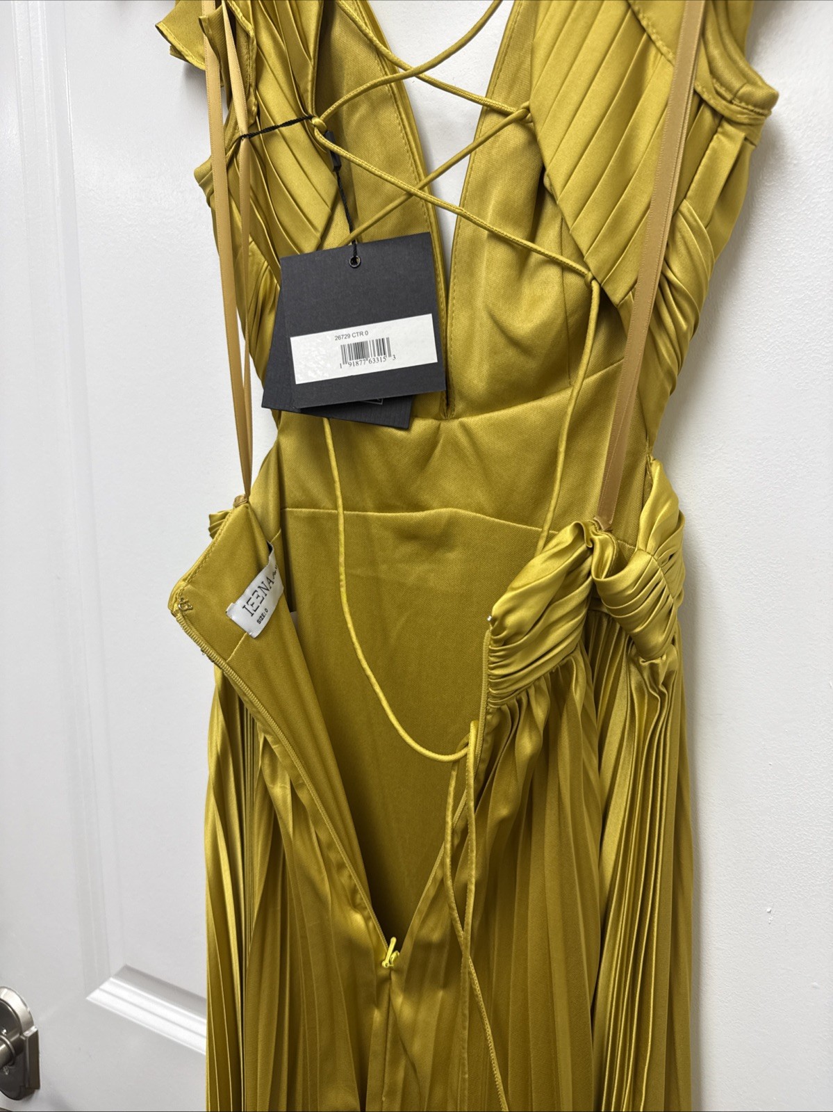 Mac Duggal Size 0 Chartreuse 26729 Pleated Flutter Sleeve V Lace-Up Gown Dress