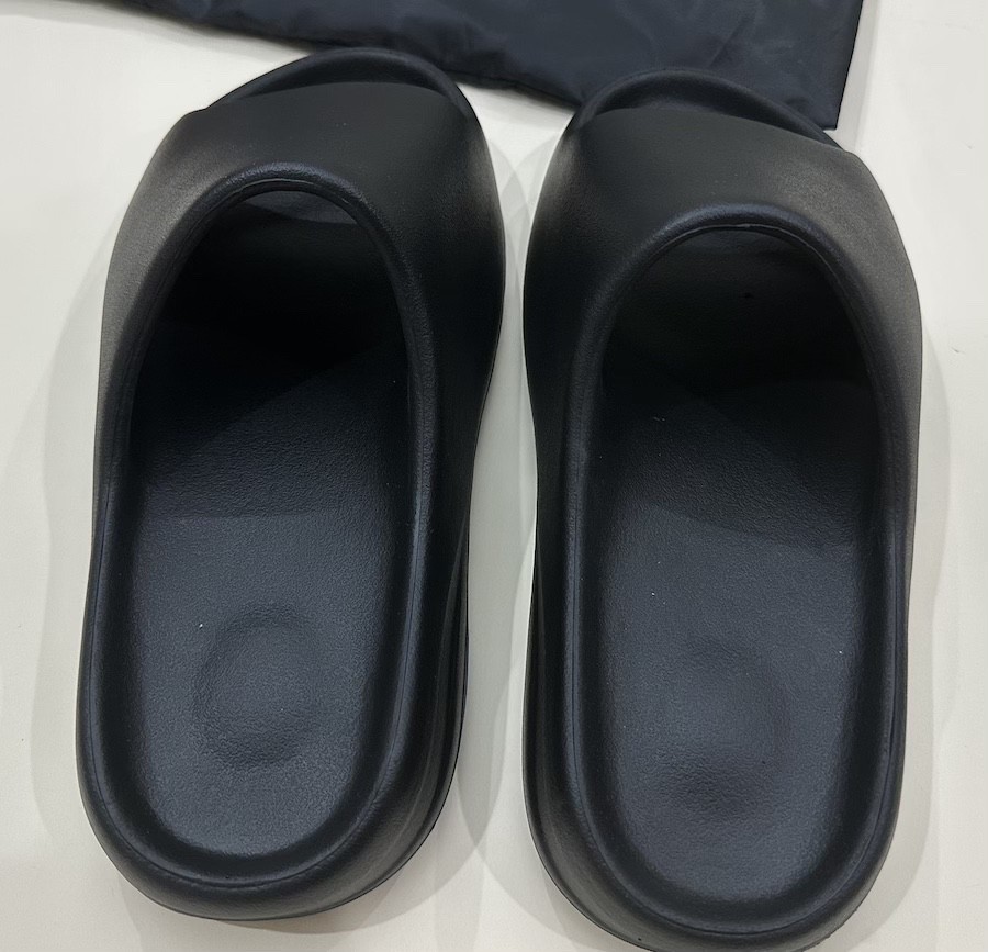Yeezy Slides Black YS-01 Men’s Size 10