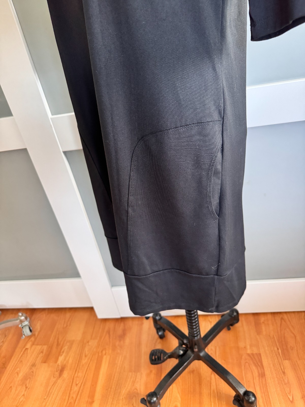 Susana Monaco Tunic Dress M pockets 3/4 Sleeve Minimalist Modern Knit Black