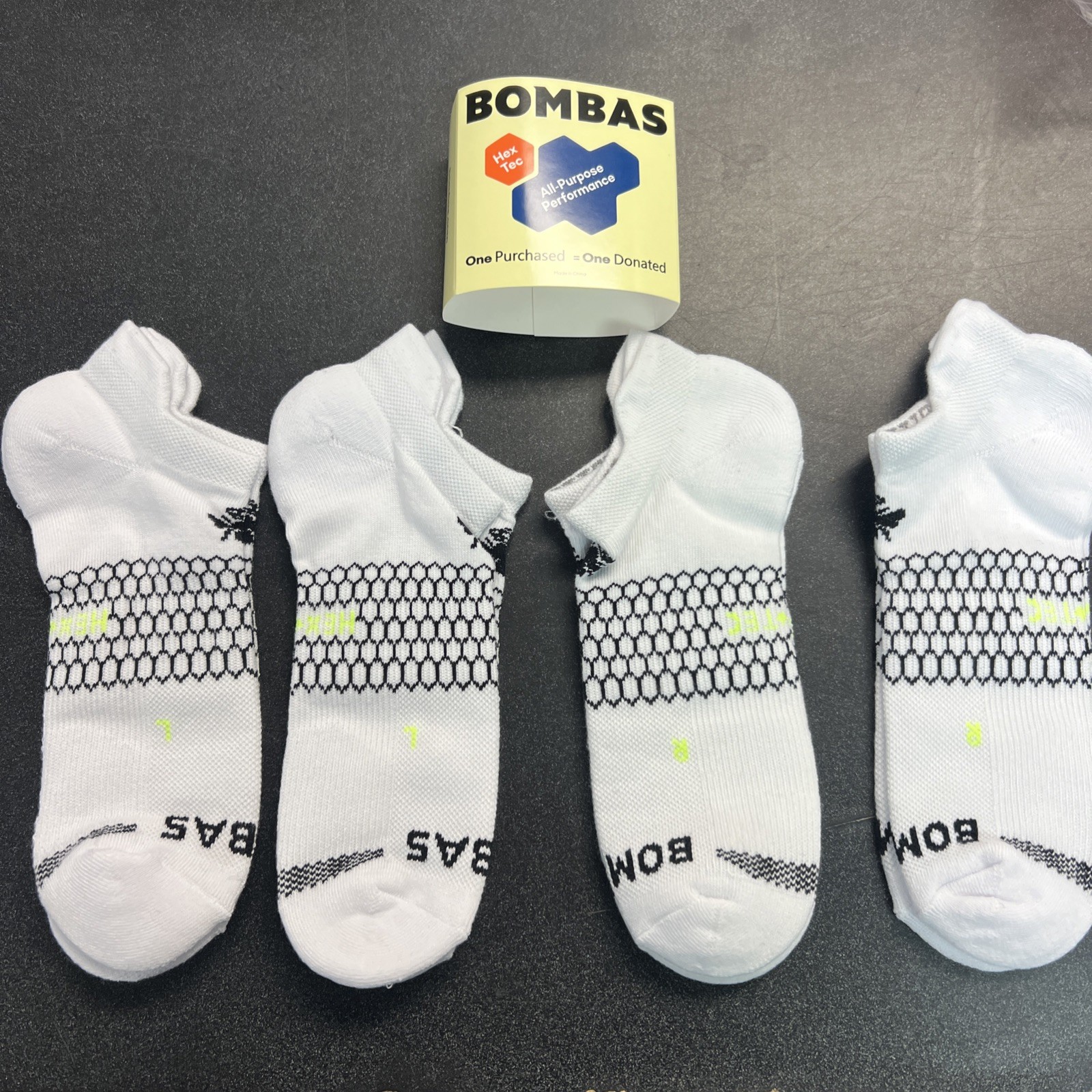 4 pairs BOMBAS Running Ankle socks Size Large 9-13 white