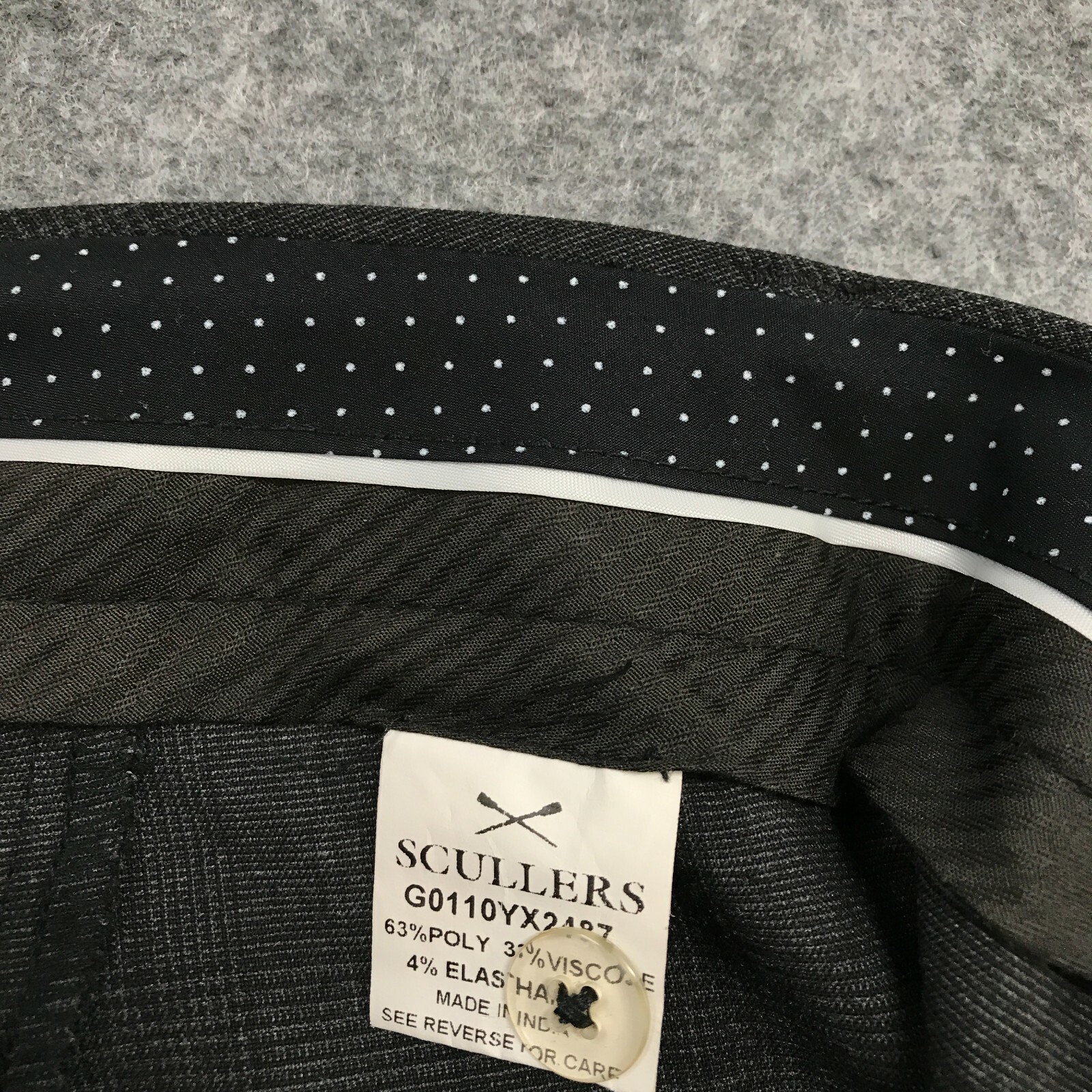 Scullers Pants Womens 30 Slim Fit Black Plaid Flat Front Regular Waist Pockets