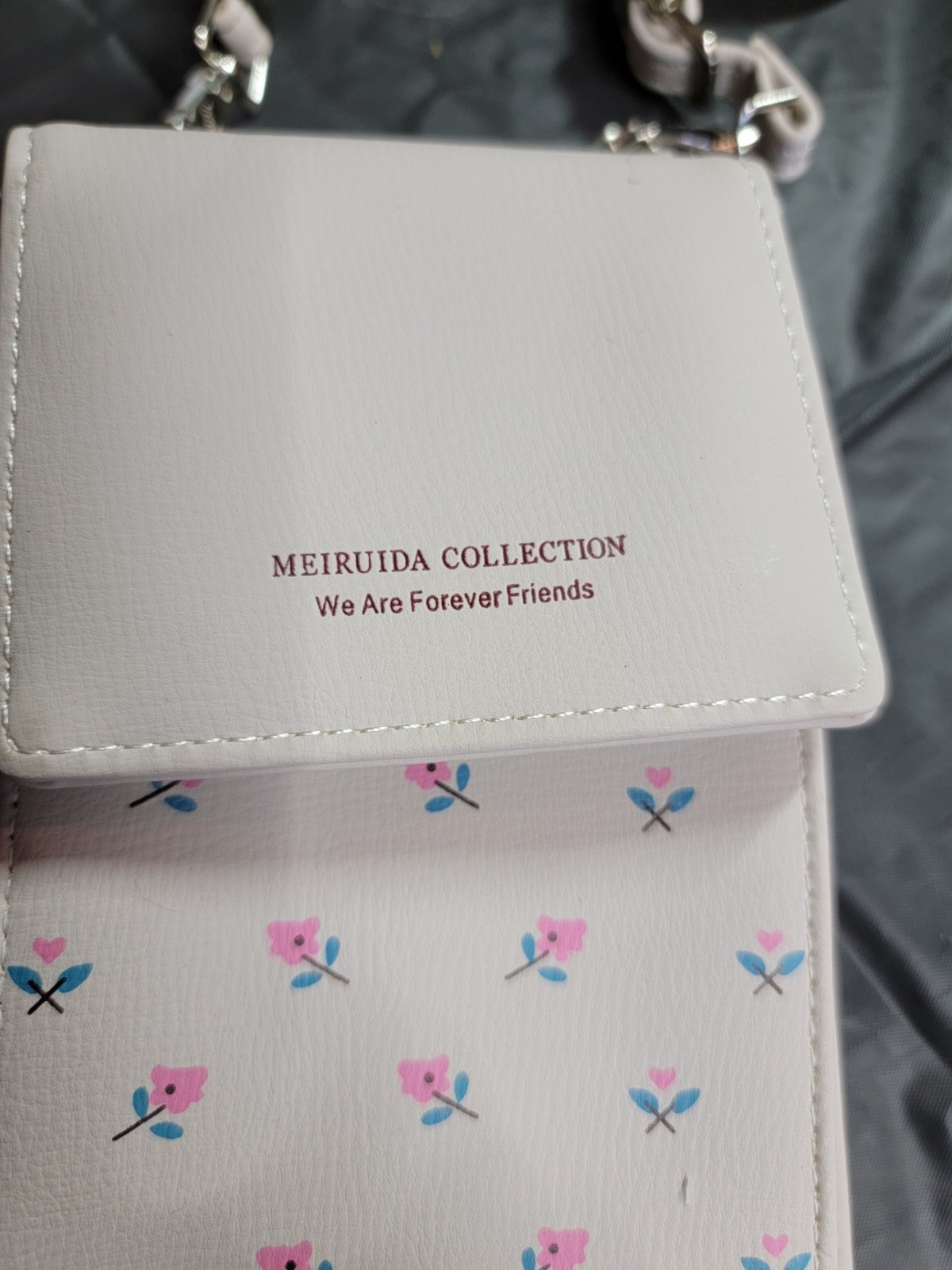 Cellphone Wallet, Meiruida Collection Ivory & little flowers on the front