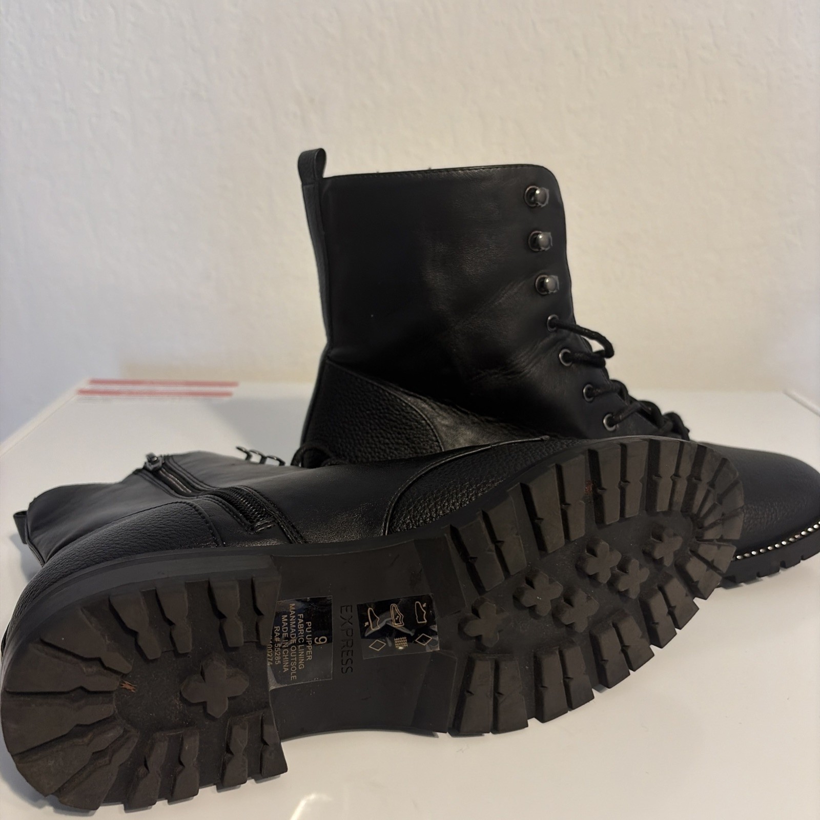 Express Combat Boots Womens 9 kayte Lug Lace Up Mid Calf Black Leather