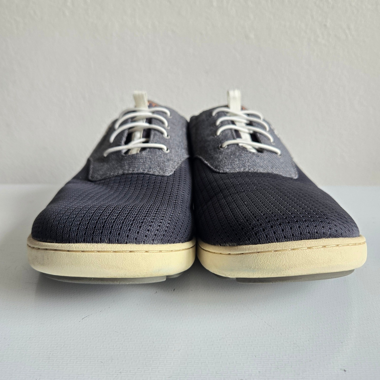 OluKai Nohea Moku Mens 10.5 Charcoal Dark Shadow Boat Shoes Sneakers 10283-6C6C