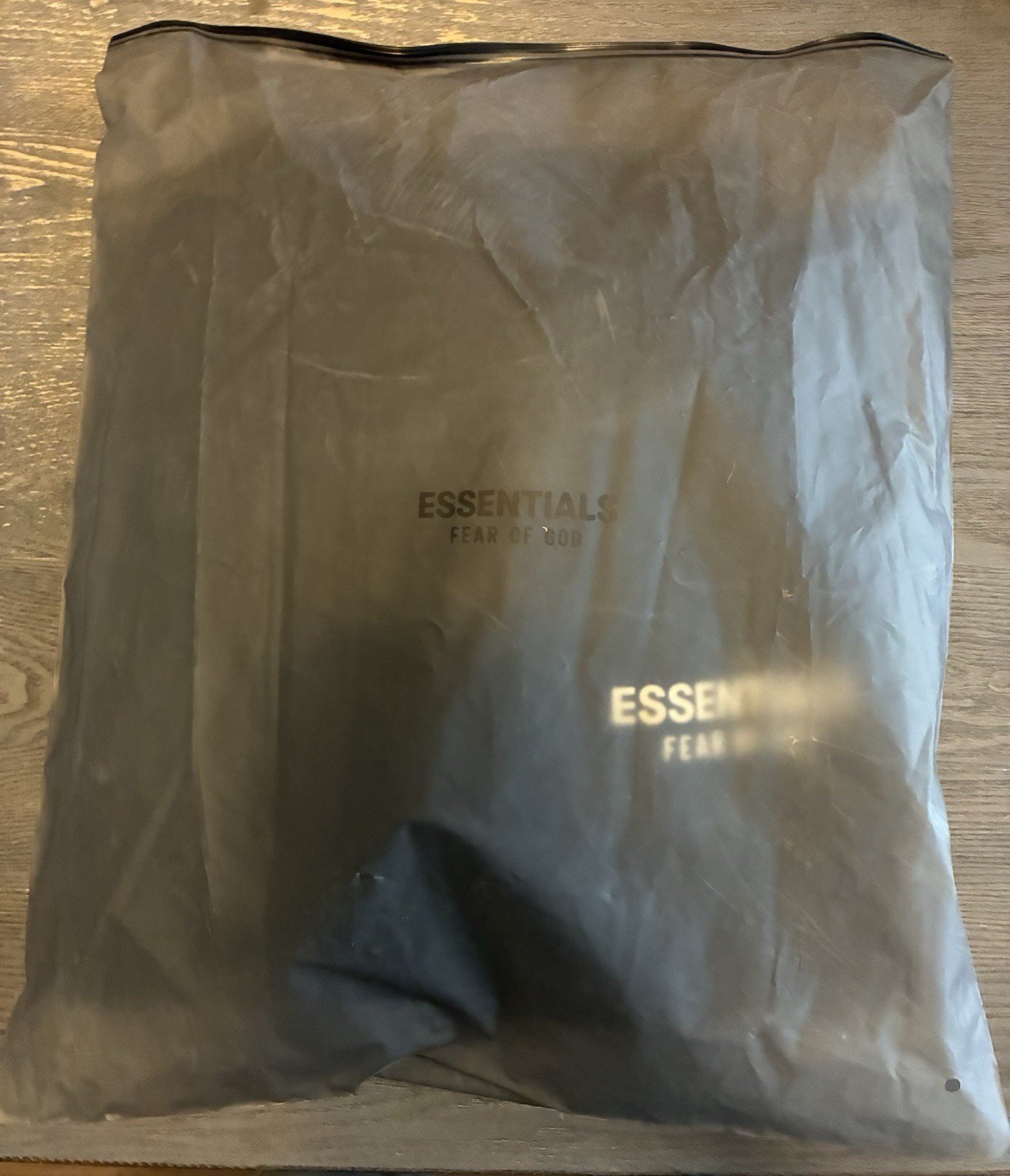 Fear of God Essentials Fleece Hoodie 2024 Black Authentic New Size SMALL