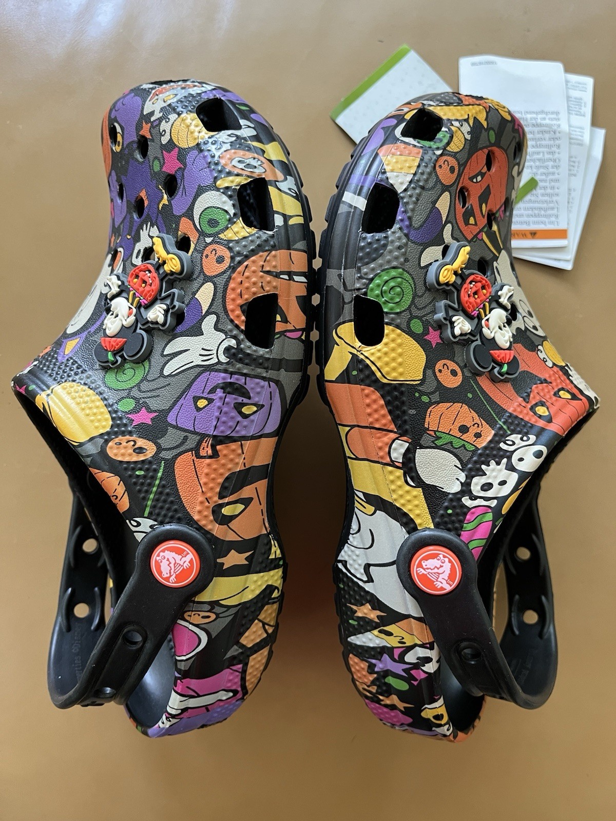 CROCS Classic Disney Theme Parks Halloween Clogs Adult Size Men 4 Women 6 NWT