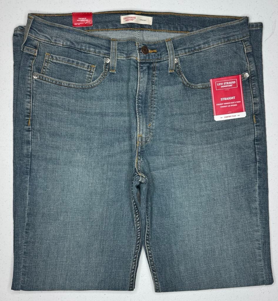 Signature By Levi Strauss #11703 NEW Men’s Straight Flex Jeans