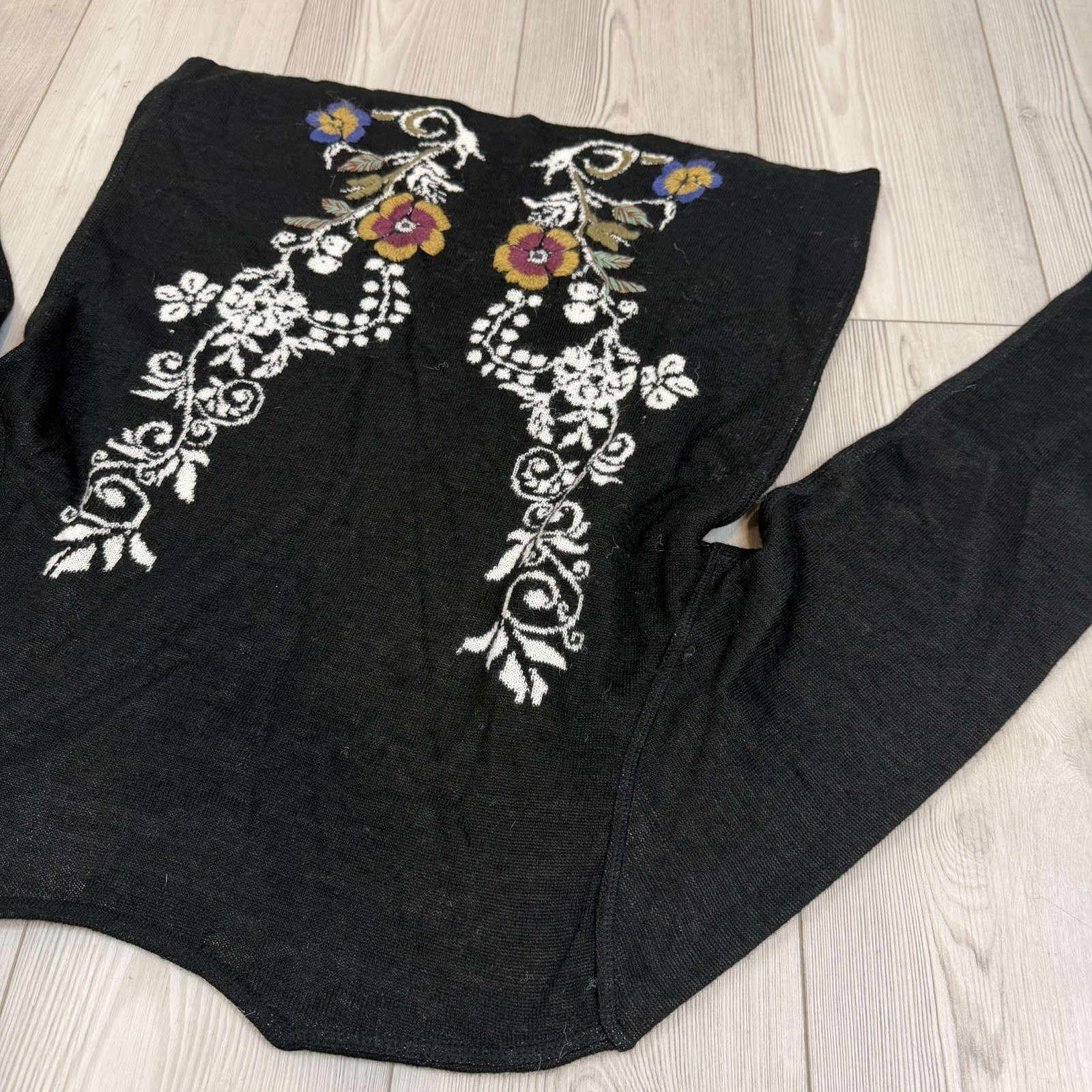 Simply Natural Hanna Alpaca Blend XL floral embroidered cardigan Sweater Peru