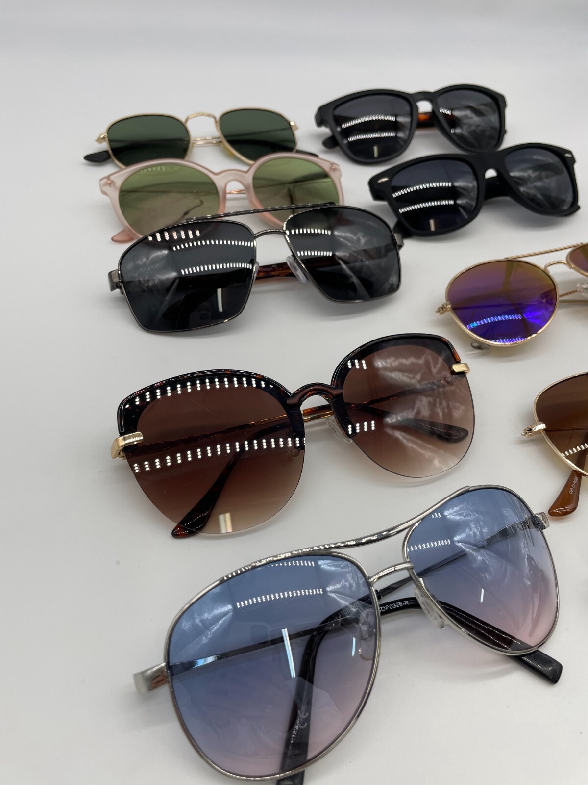 Lot of 10 pcs – Assorted Styles, Models & Colors Sunglasses