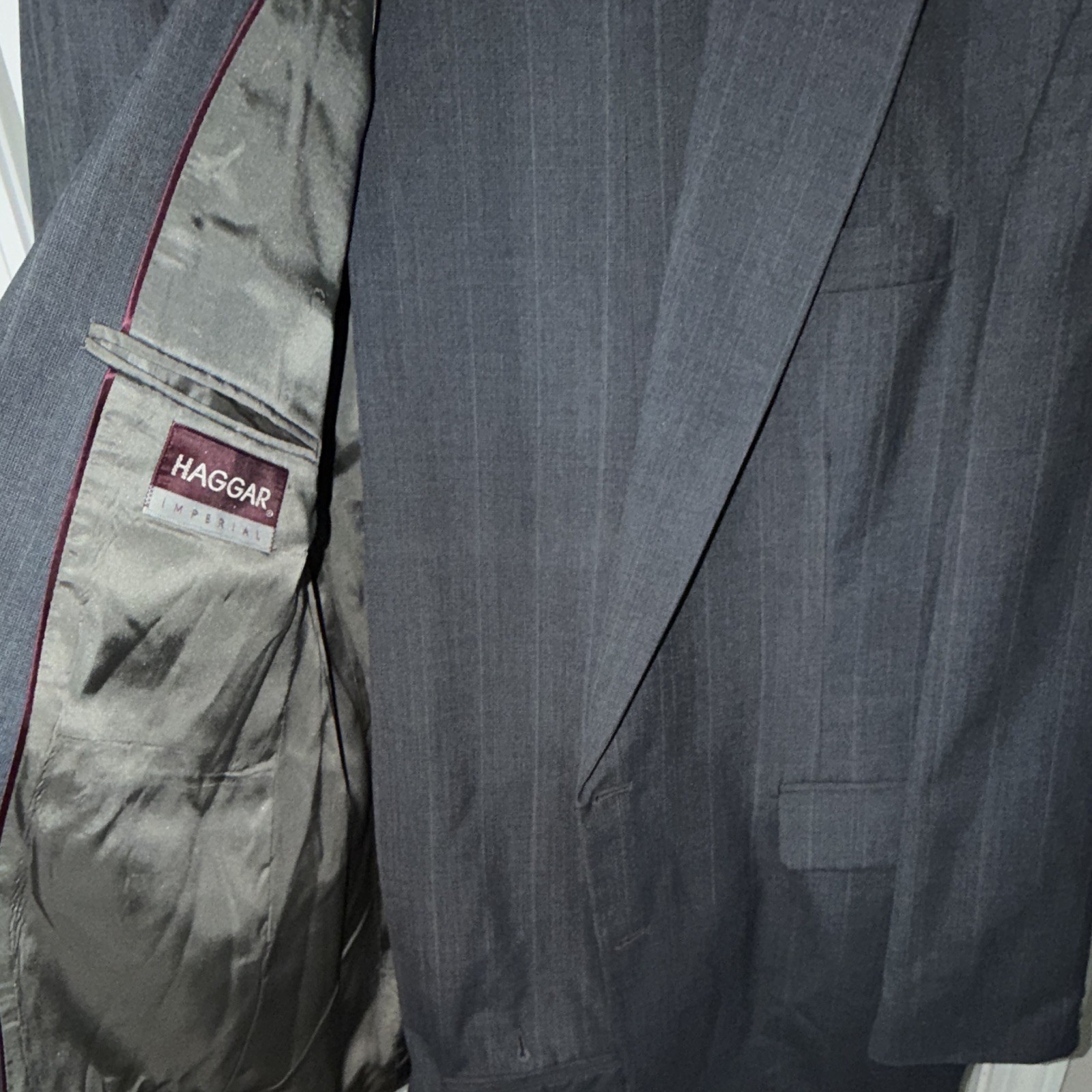 Haggar Imperial Men’s Gray Pinstripe 2-Piece Suit 36R Regular 36×32 2-Button