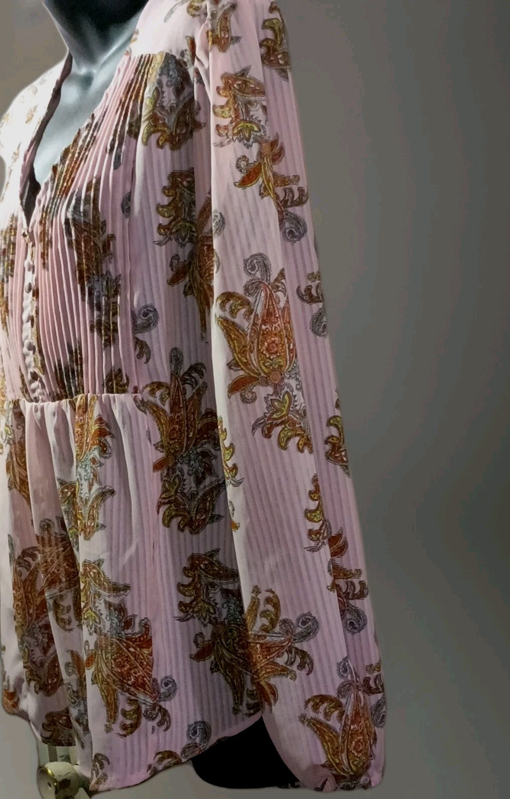 Ophelia Roe Pink Paisley Chiffon Polyester Pleated Button V-Neck Blouse M