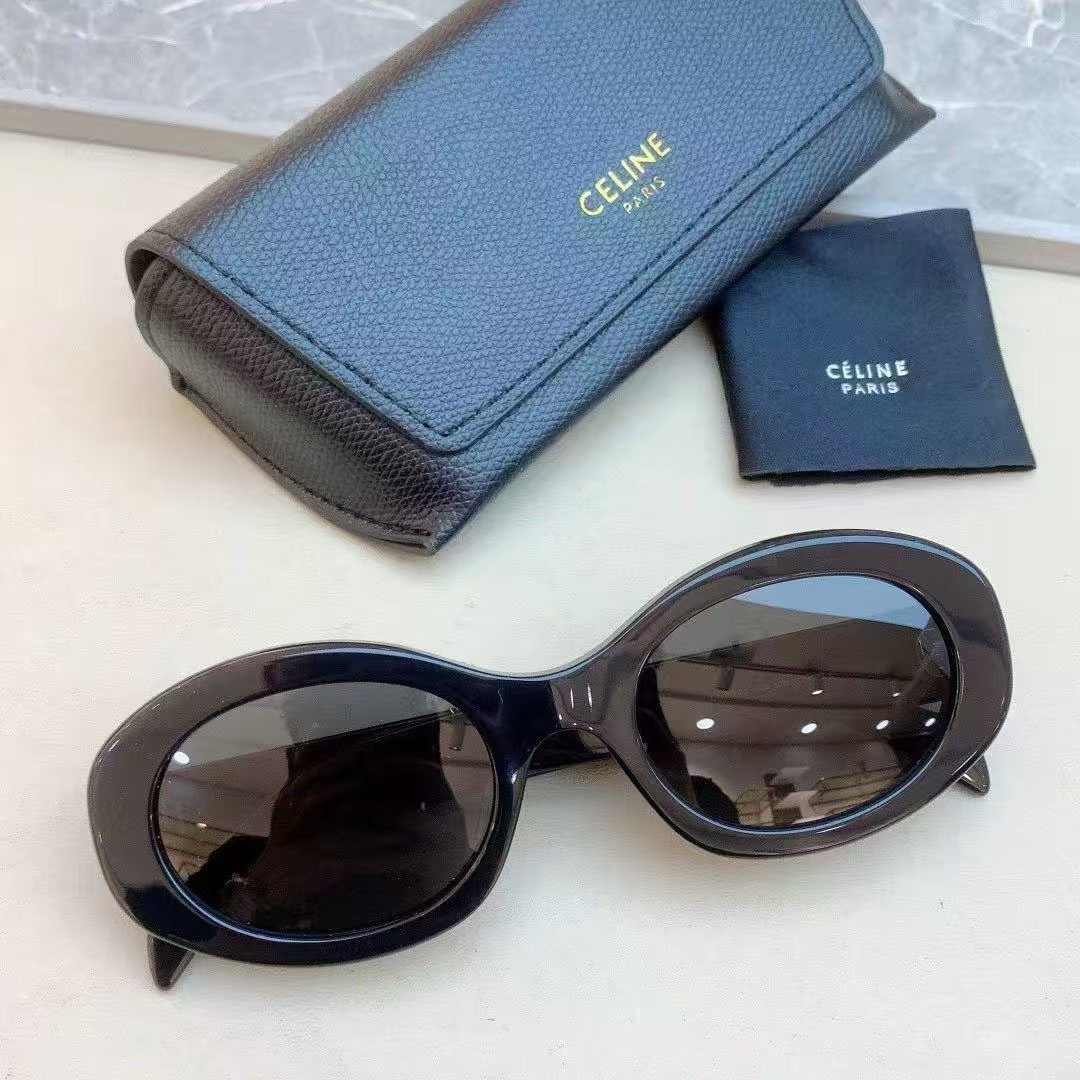 Celine Triomphe Black Frame Gold Logo CL40194 Sunglasses