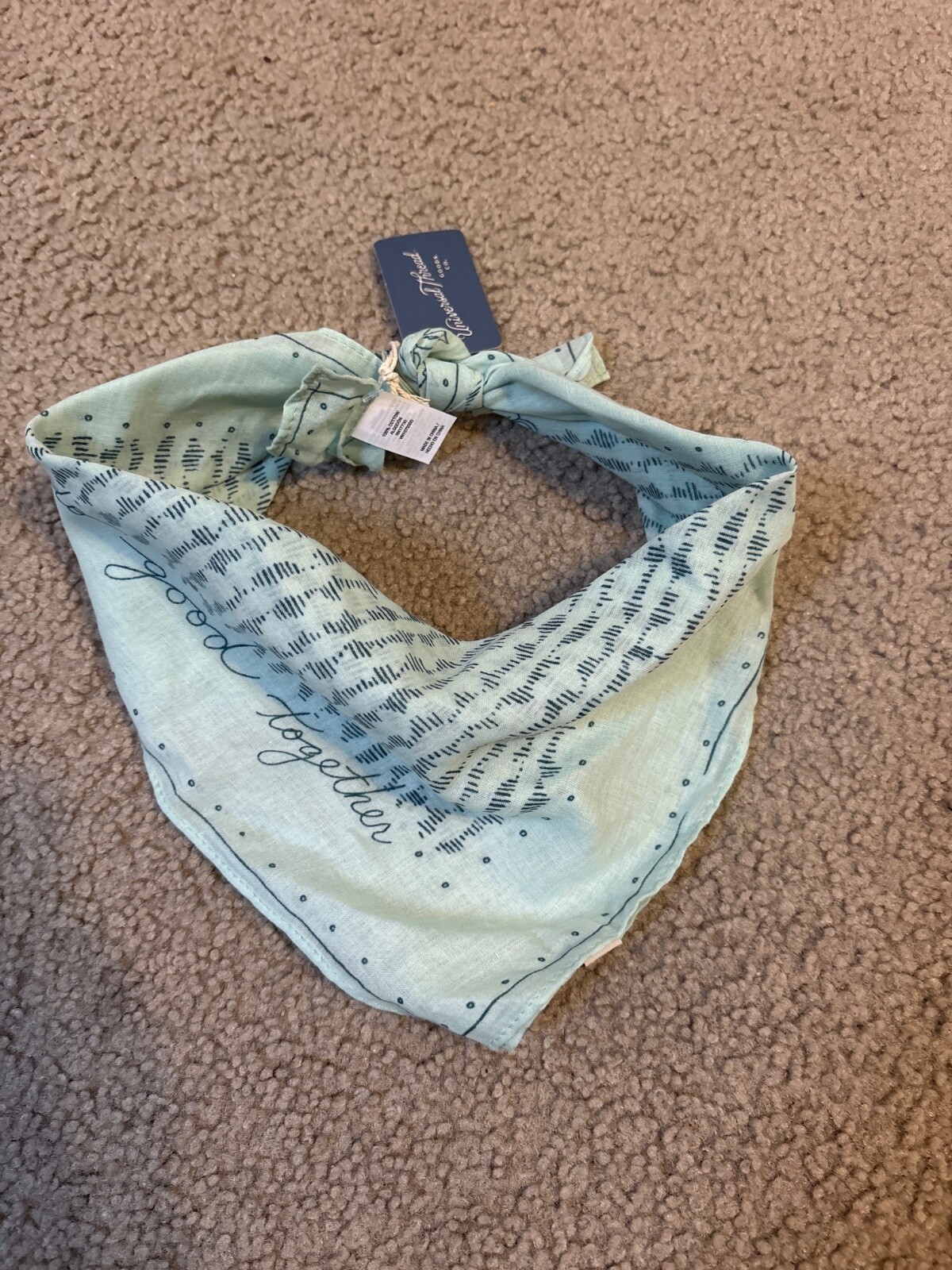 Universal Thread Bandana – Green Print Do Good Together New with Tags
